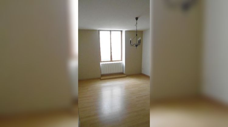 Ma-Cabane - Location Appartement TOURNUS, 64 m²