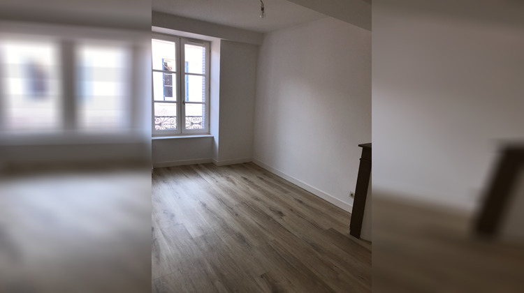 Ma-Cabane - Location Appartement TOURNUS, 60 m²