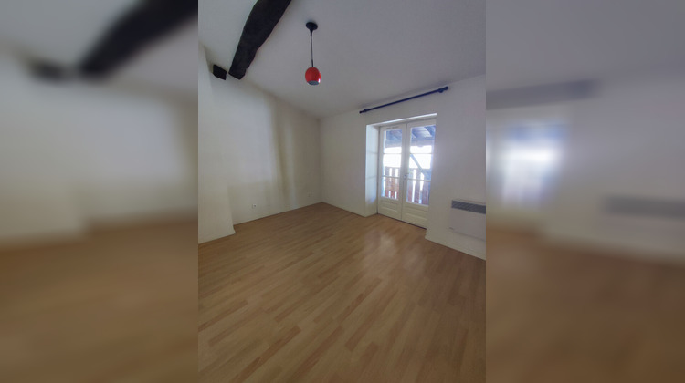 Ma-Cabane - Location Appartement TOURNUS, 61 m²