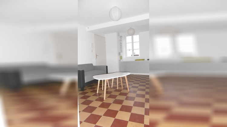 Ma-Cabane - Location Appartement TOURNUS, 30 m²