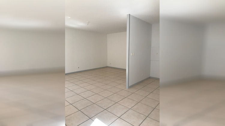 Ma-Cabane - Location Appartement TOURNUS, 55 m²