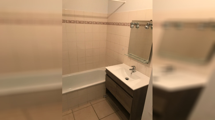 Ma-Cabane - Location Appartement TOURNUS, 55 m²