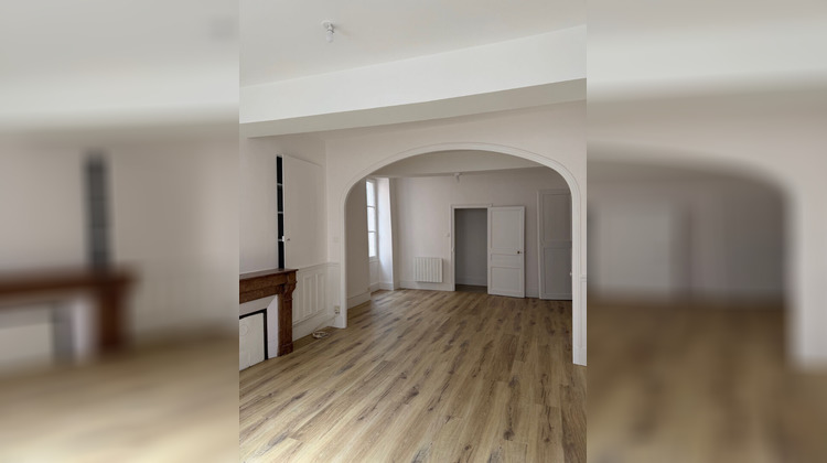 Ma-Cabane - Location Appartement TOURNUS, 67 m²