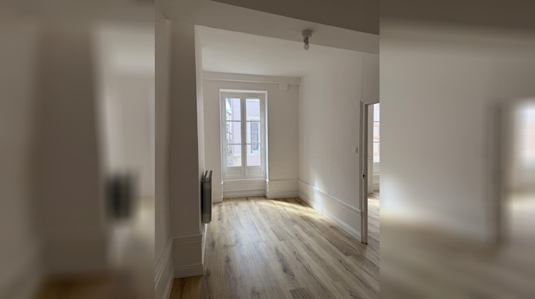 Ma-Cabane - Location Appartement TOURNUS, 67 m²