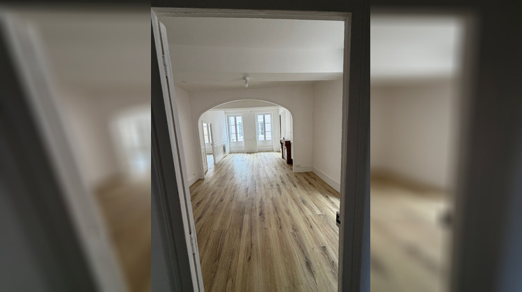 Ma-Cabane - Location Appartement TOURNUS, 67 m²