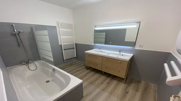 Ma-Cabane - Location Appartement TOURNUS, 112 m²