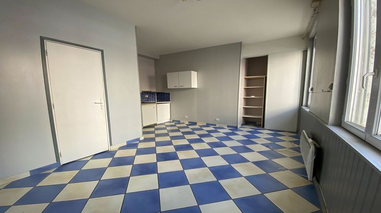 Ma-Cabane - Location Appartement TOURS, 18 m²