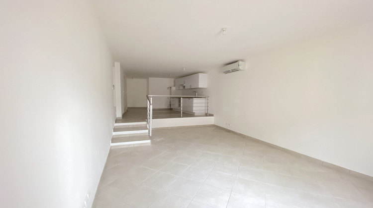 Ma-Cabane - Location Appartement Tourves, 49 m²