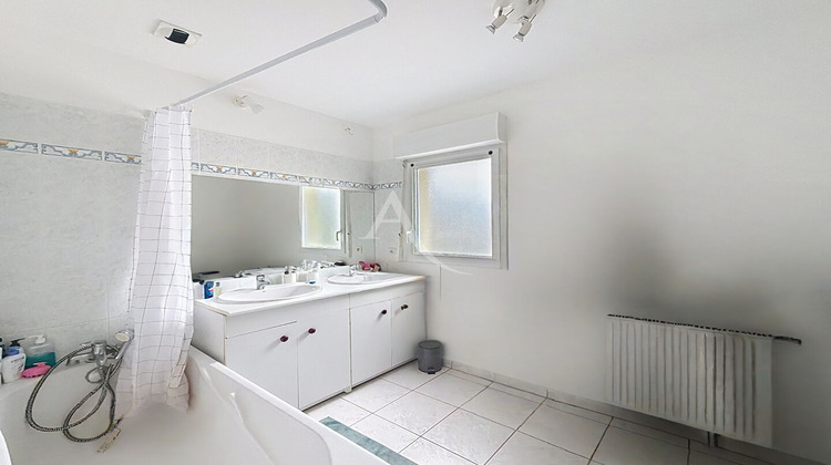 Ma-Cabane - Location Appartement TRELAZE, 47 m²