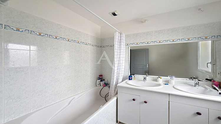 Ma-Cabane - Location Appartement TRELAZE, 47 m²