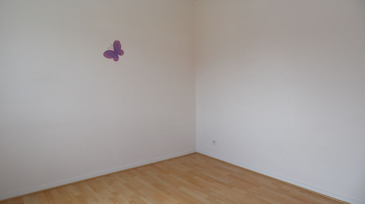 Ma-Cabane - Location Appartement TRELAZE, 65 m²