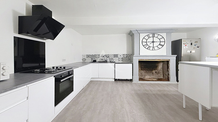 Ma-Cabane - Location Appartement TRELAZE, 92 m²