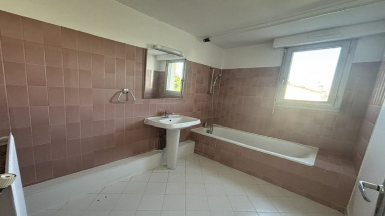 Ma-Cabane - Location Appartement Trélissac, 66 m²