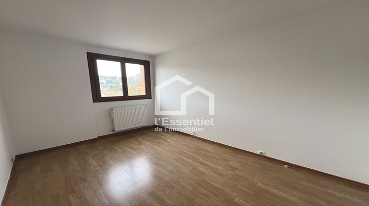 Ma-Cabane - Location Appartement TRIEL-SUR-SEINE, 63 m²