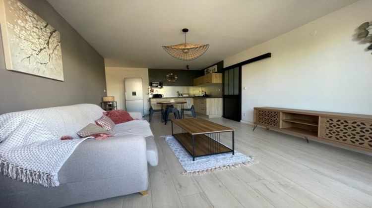 Ma-Cabane - Location Appartement TROIS-BASSINS, 44 m²