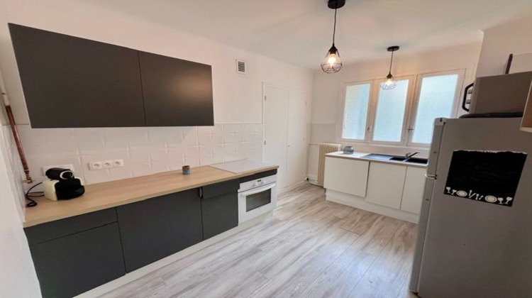 Ma-Cabane - Location Appartement TROYES, 86 m²