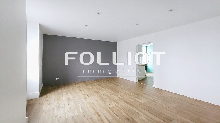Ma-Cabane - Location Appartement TRUTTEMER-LE-GRAND, 63 m²