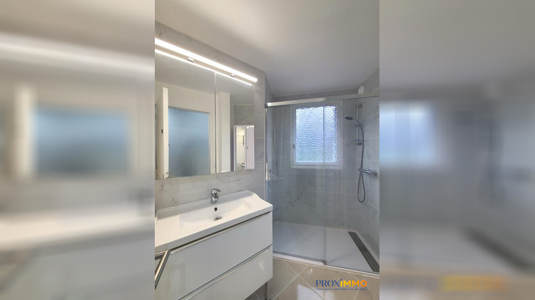 Ma-Cabane - Location Appartement Tullins, 48 m²