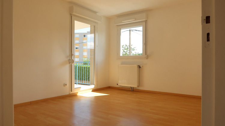Ma-Cabane - Location Appartement UNIEUX, 75 m²