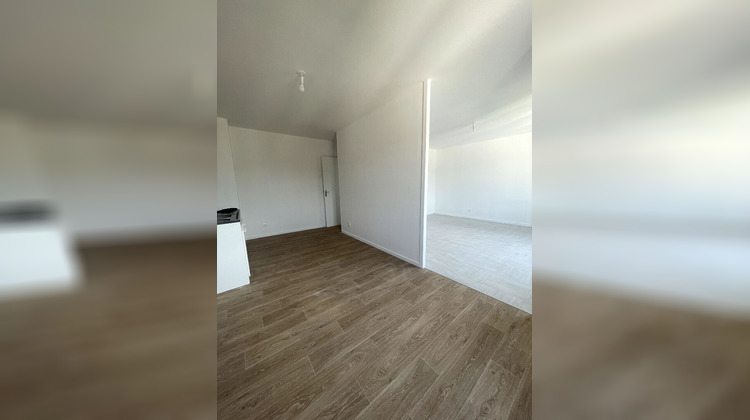 Ma-Cabane - Location Appartement UNIEUX, 73 m²