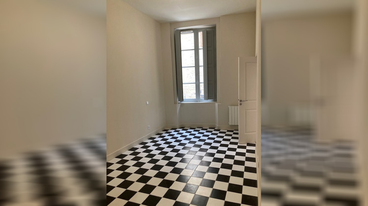 Ma-Cabane - Location Appartement UZES, 85 m²