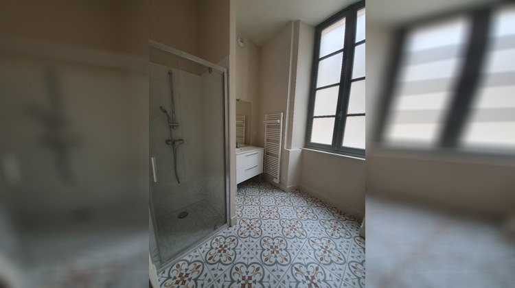 Ma-Cabane - Location Appartement UZES, 55 m²