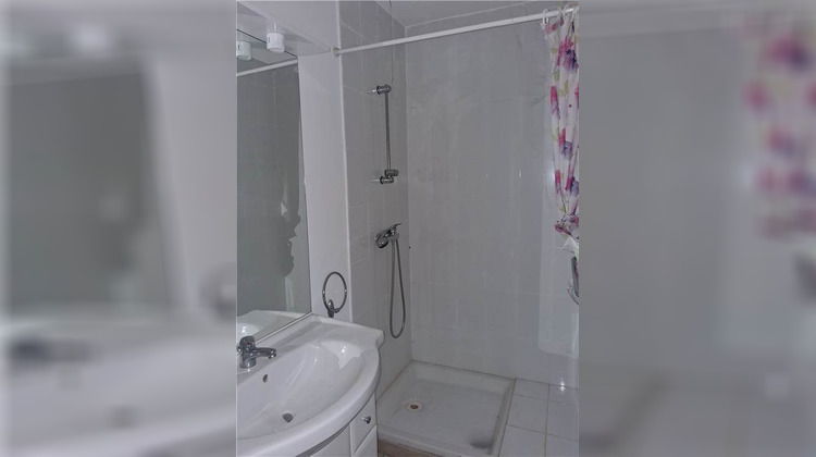 Ma-Cabane - Location Appartement Vaison-la-Romaine, 57 m²