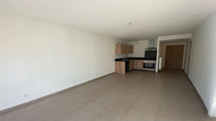 Ma-Cabane - Location Appartement Vaison-la-Romaine, 44 m²