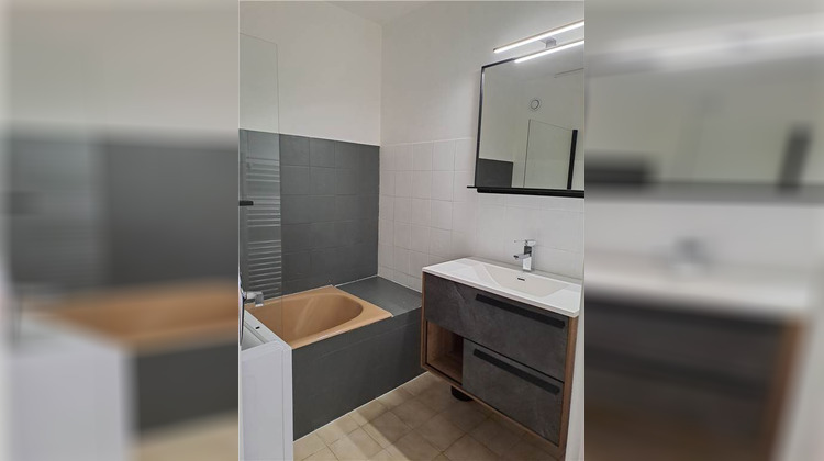 Ma-Cabane - Location Appartement Vaison-la-Romaine, 32 m²