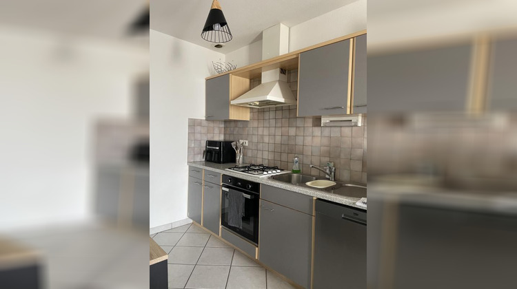 Ma-Cabane - Location Appartement VAIVRE ET MONTOILLE, 49 m²