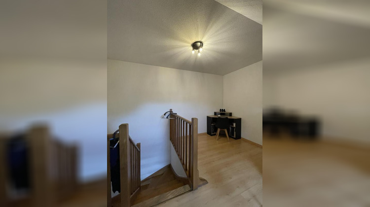 Ma-Cabane - Location Appartement VAIVRE ET MONTOILLE, 49 m²