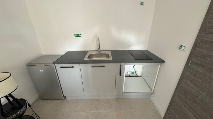 Ma-Cabane - Location Appartement VALENCE, 14 m²