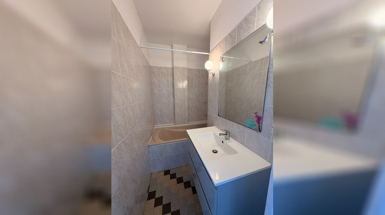 Ma-Cabane - Location Appartement VALENCE, 52 m²