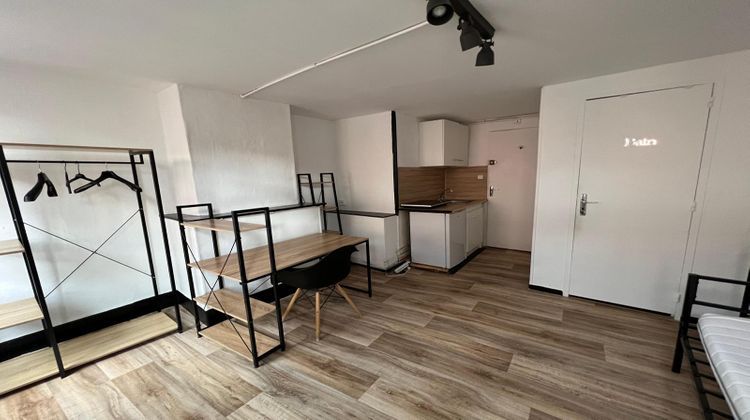 Ma-Cabane - Location Appartement Valenciennes, 20 m²