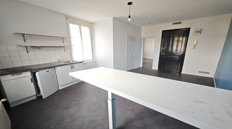 Ma-Cabane - Location Appartement VALENCIENNES, 30 m²