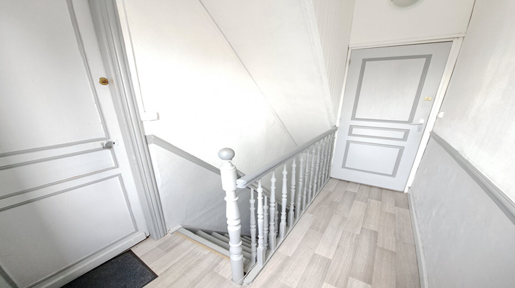 Ma-Cabane - Location Appartement VALENCIENNES, 35 m²