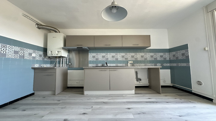 Ma-Cabane - Location Appartement VALRAS PLAGE, 80 m²