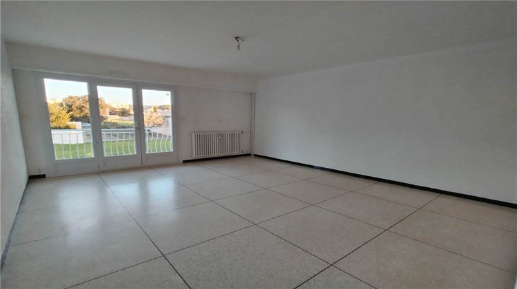 Ma-Cabane - Location Appartement Valréas, 63 m²