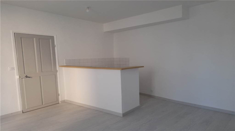 Ma-Cabane - Location Appartement Valréas, 61 m²