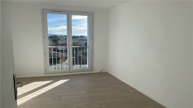 Ma-Cabane - Location Appartement VALREAS, 59 m²