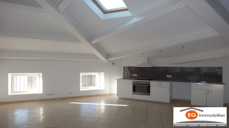 Ma-Cabane - Location Appartement Valreas, 64 m²