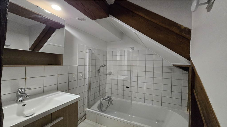 Ma-Cabane - Location Appartement Valréas, 62 m²