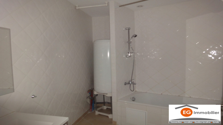 Ma-Cabane - Location Appartement Valréas, 65 m²