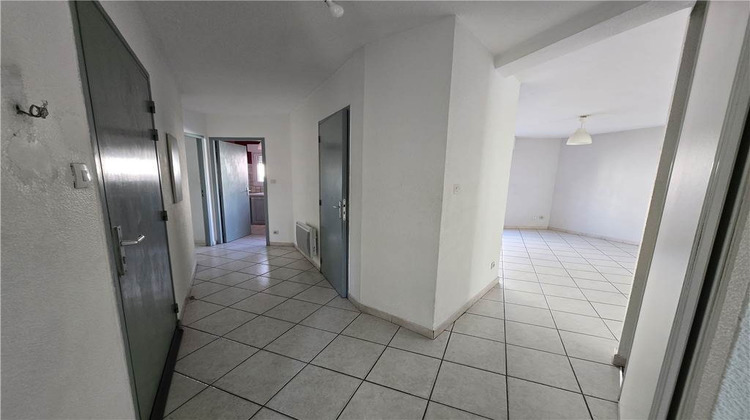 Ma-Cabane - Location Appartement Valréas, 75 m²