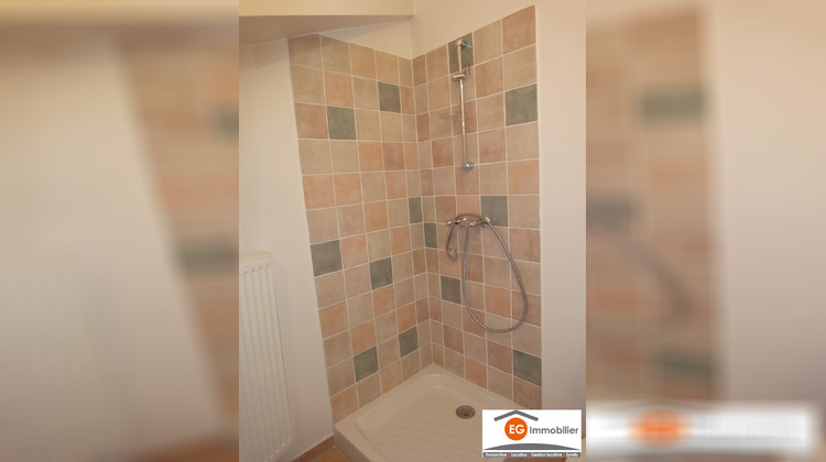 Ma-Cabane - Location Appartement Valreas, 59 m²