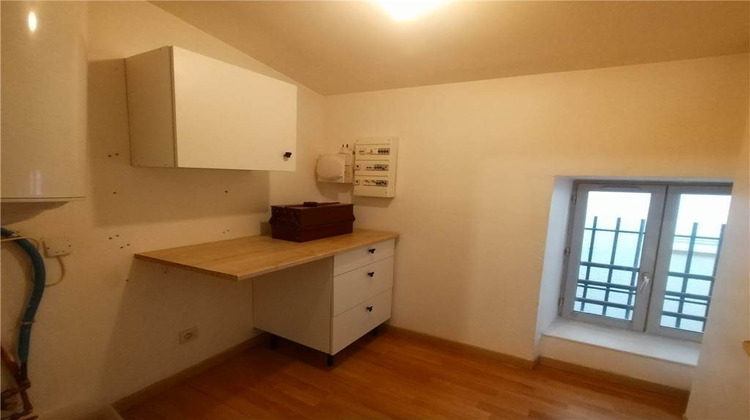 Ma-Cabane - Location Appartement Valréas, 69 m²