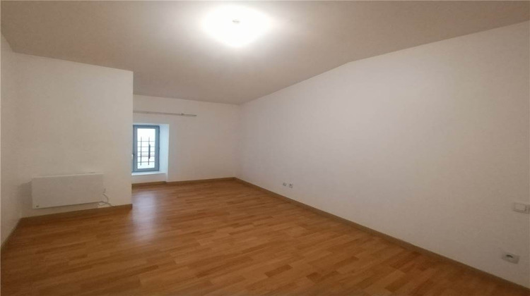 Ma-Cabane - Location Appartement Valréas, 69 m²