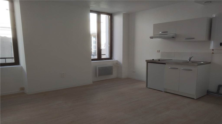 Ma-Cabane - Location Appartement Valréas, 18 m²