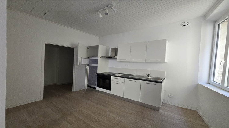 Ma-Cabane - Location Appartement Valréas, 33 m²