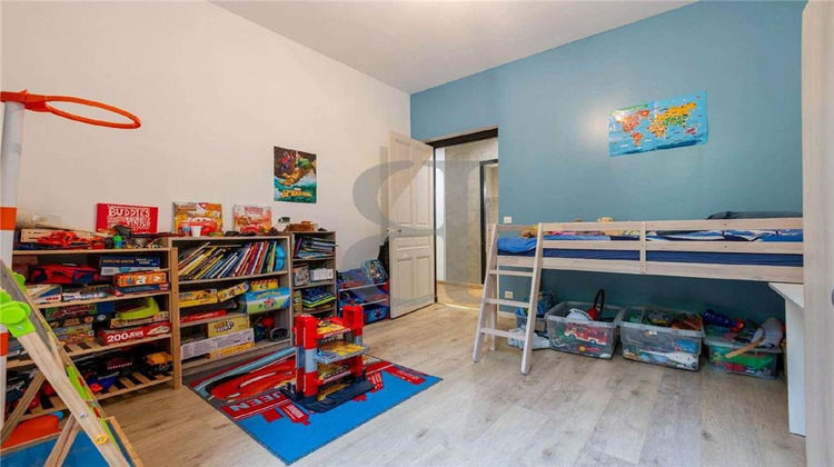 Ma-Cabane - Location Appartement Valréas, 137 m²